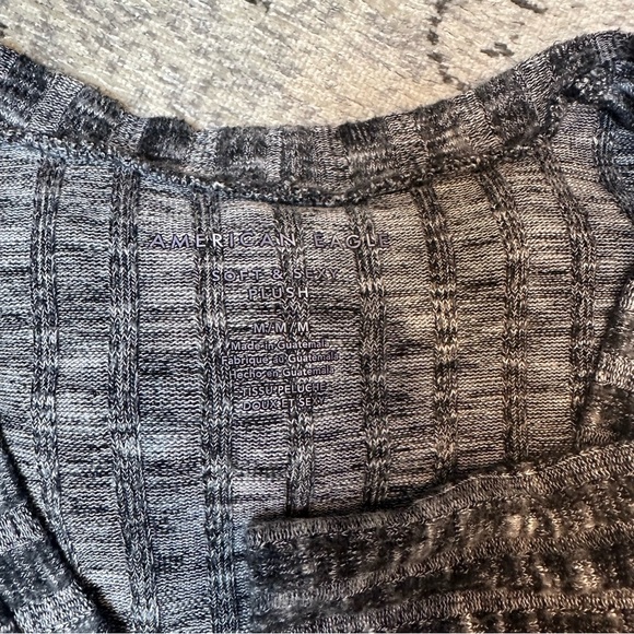 American Eagle Cardigan - Picture 5 of 5